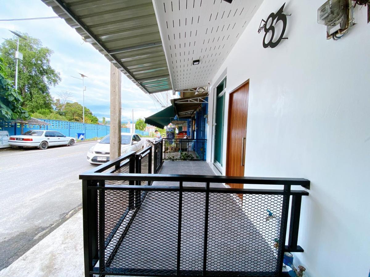 The 83 Betong Guesthouse Luaran gambar